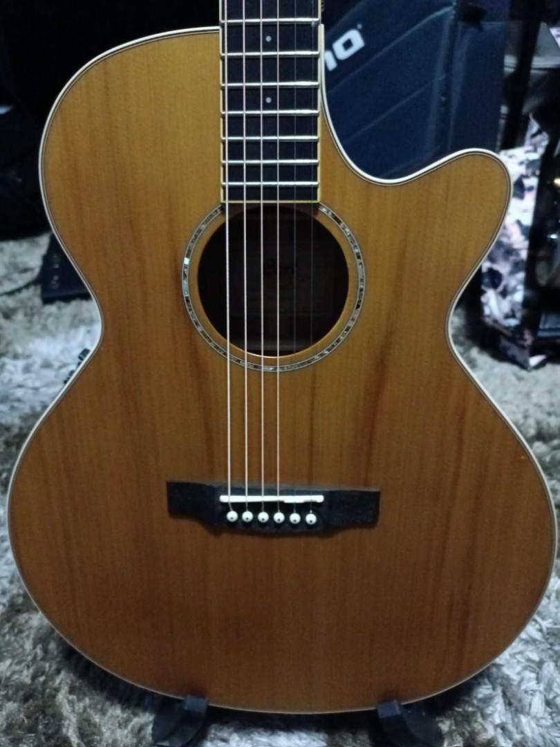 CORT SFXCED Acoustic guitar with Fishman pickups., Hobbies & Toys