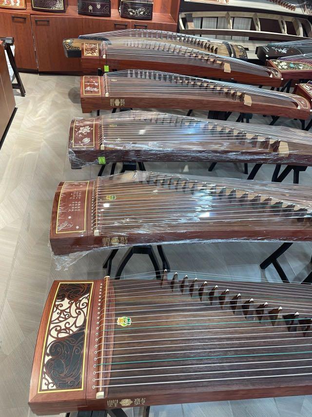 Dunhuang Guzheng, Hobbies & Toys, Music & Media, Musical Instruments on Carousell