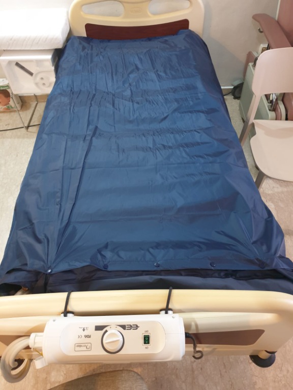 FREE TO BLESS HOSPITAL BED with remote controls., Health & Nutrition ...