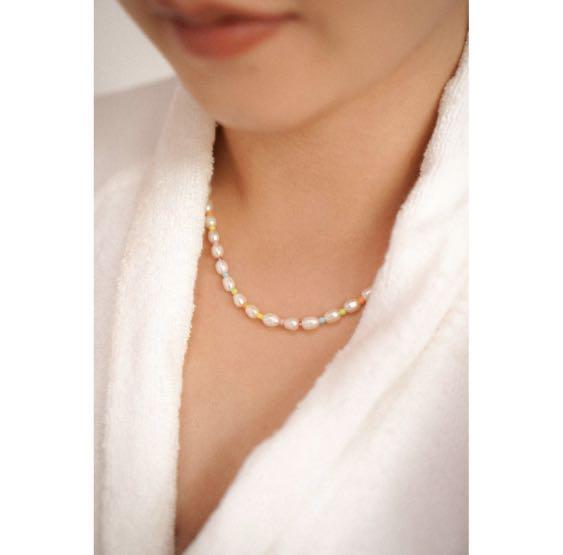 Freshwater pearl necklace, Fesyen 