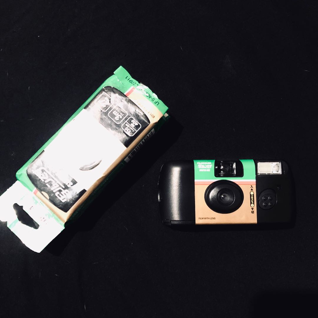 FUJIFILM SIMPLE ACE (DISPOSABLE CAMERA), Photography, Cameras on Carousell