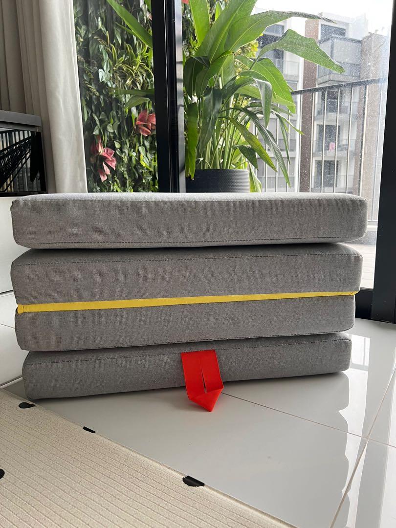 Slakt discount folding mattress