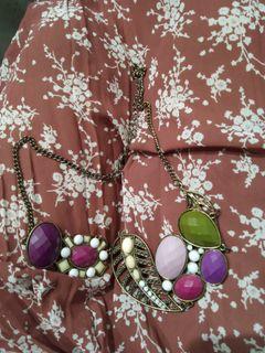 Kalung Cewek The Little Things She Needs