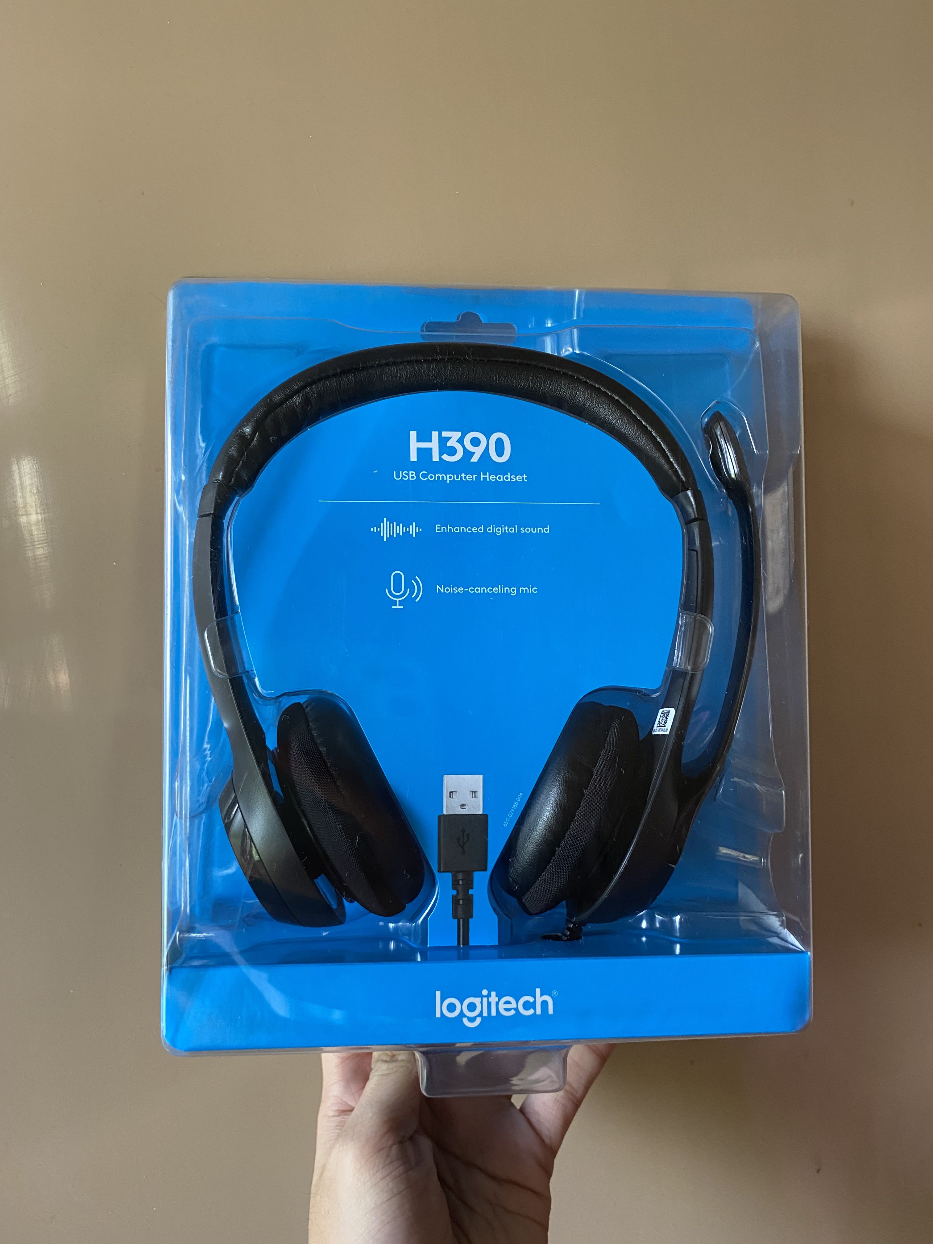 Logitech H390 wired headphones USB 