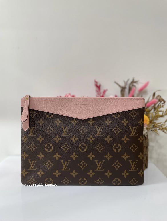 lv daily pouch organizer with hooks