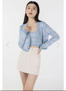 (Category: ) located in . Submitted by clearmawardrobe (Listing ID 1164215561, Image 1). Description: .