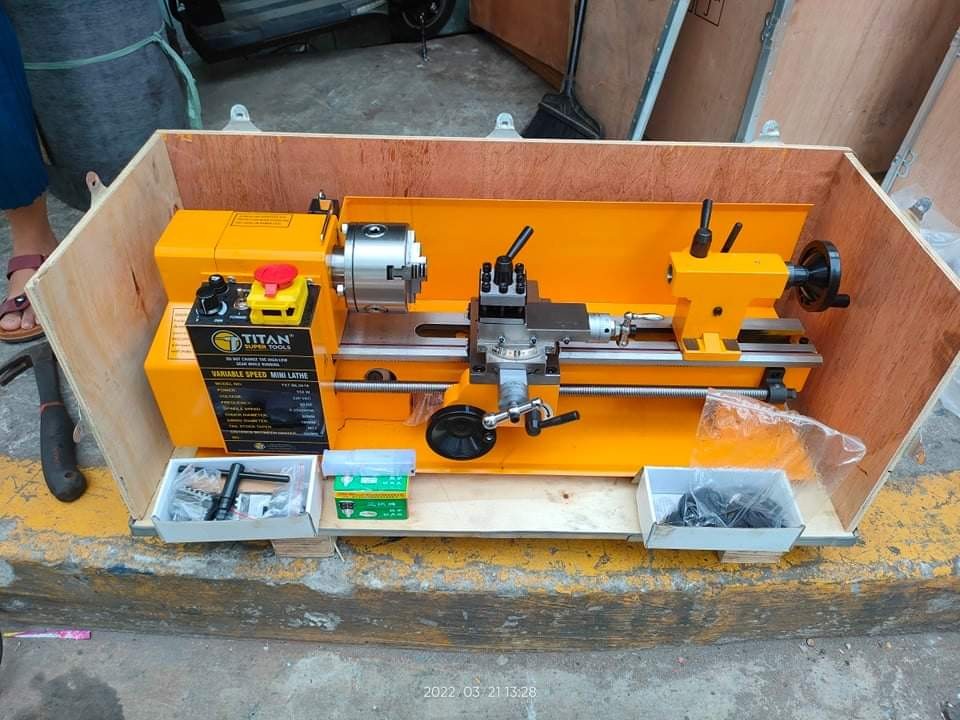 MINI LATHE MACHINE, Commercial & Industrial, Construction Tools