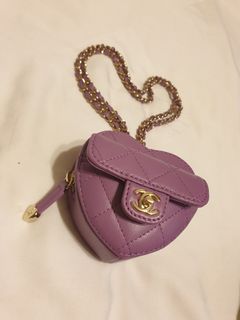 (Category: ) located in . Submitted by TheChanelCloset (Listing ID 1164194540, Image 1). Description: .