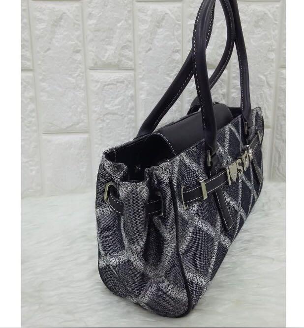 Samantha Thavasa Authentic Preloved (Category: Purses & Pouches) located in Lubao. Submitted by vidap (Listing ID 1164214533, Image 3). Description: Samantha Thavasa Authentic Preloved Source: Japan .