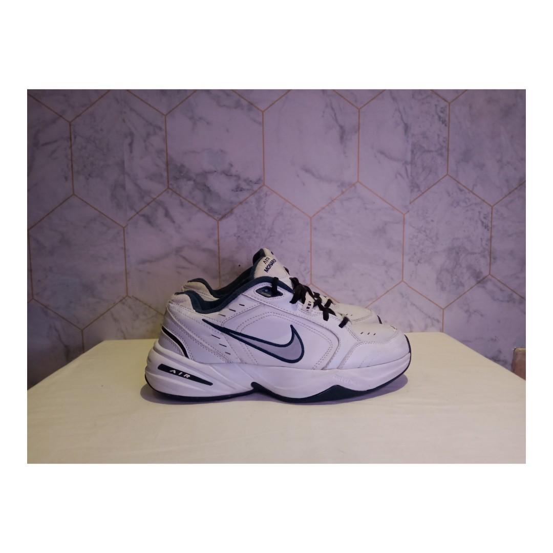 nike monarch size 6