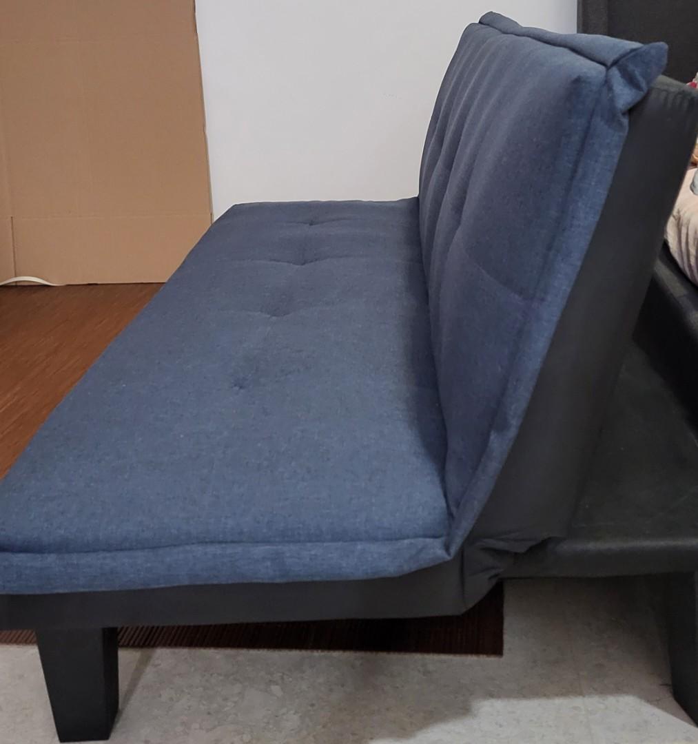 Sofa Bed (Category: Sofas) located in Singapore. Submitted by vv__.v (Listing ID 1164095679, Image 1). Description: Sofa Bed can be used both ways. First come first serve.