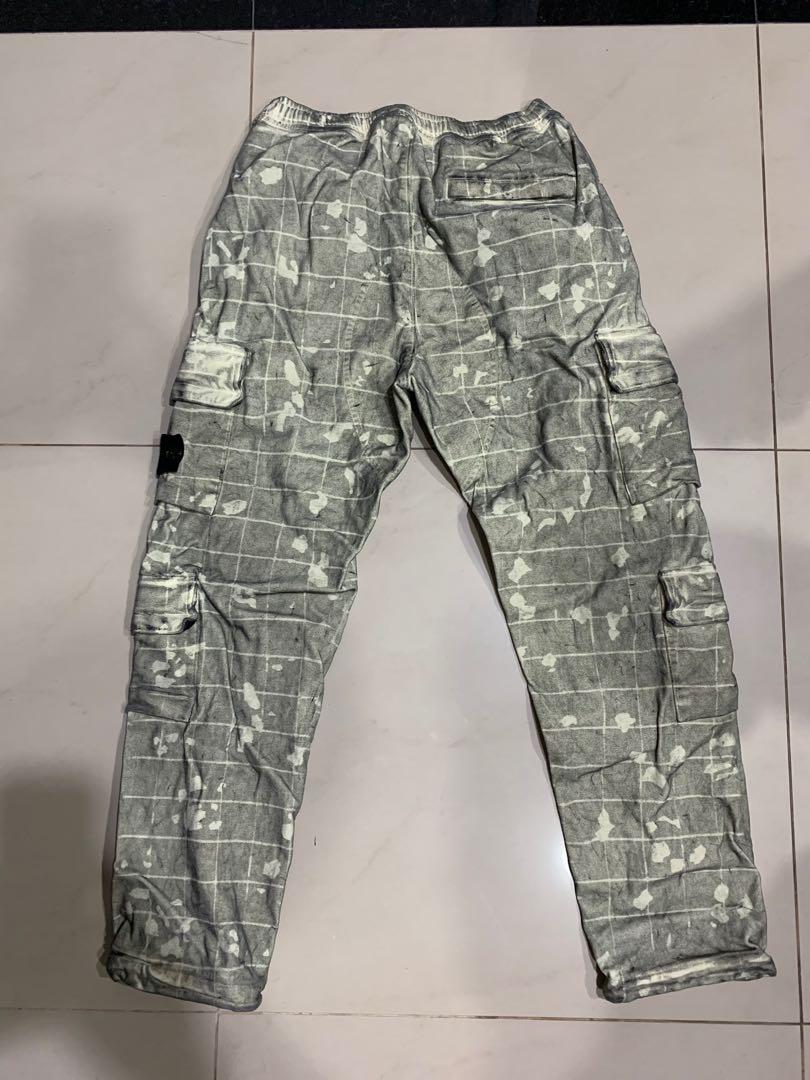 由 ill_mo (刊登 ID 1164235790，圖片 2) 提交，位於 台北市 (Taipei) 的 Stone Island Laser Camo cargo pants 雷射迷彩 工裝褲 29腰 (類別：其他長褲)，說明：買太小很少穿到 其實腰有鬆緊 到33腰應該都還能穿 我喜歡寬鬆 穿不習慣故出售 非常特別的款式 細節很多 僅此一件。