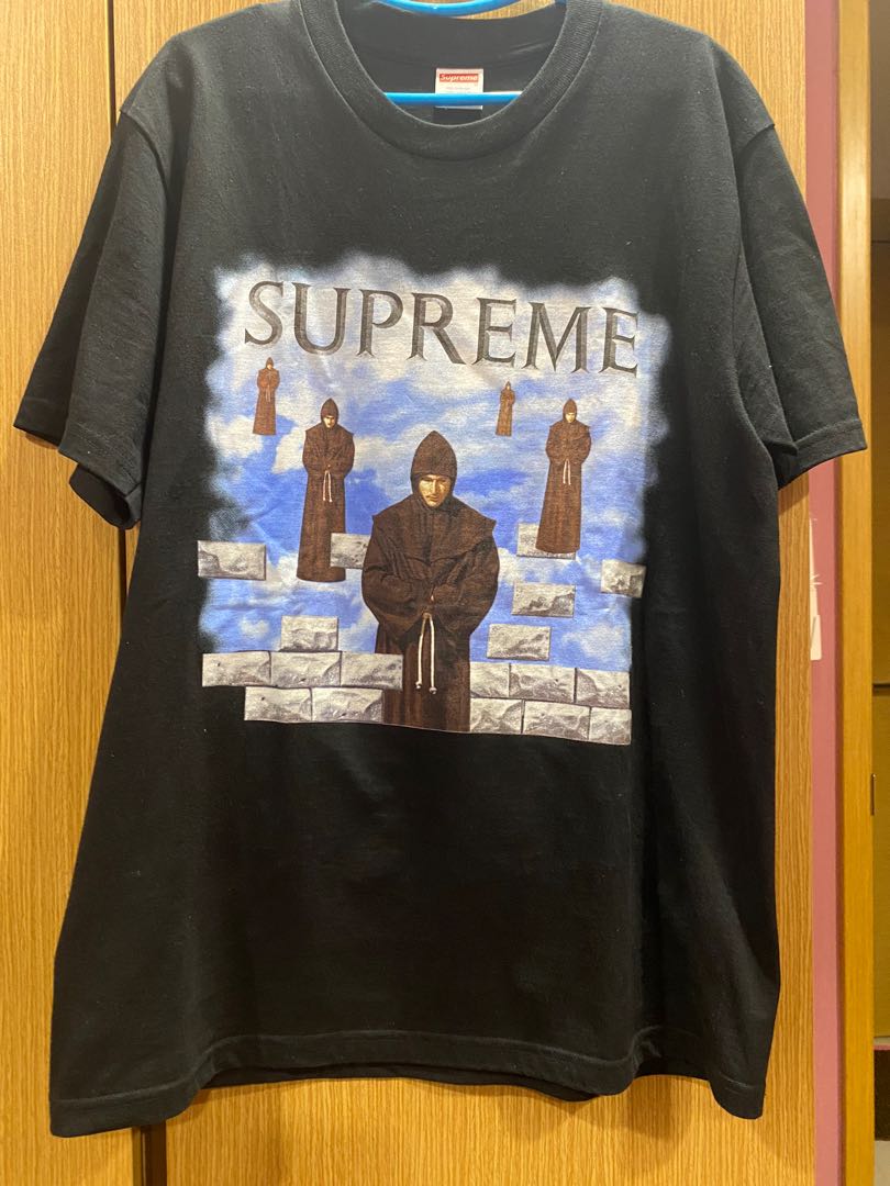 Supreme levitation tee