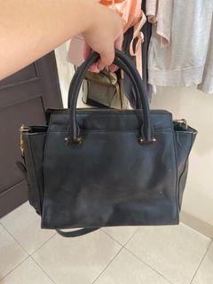 Tas Charles And Keith