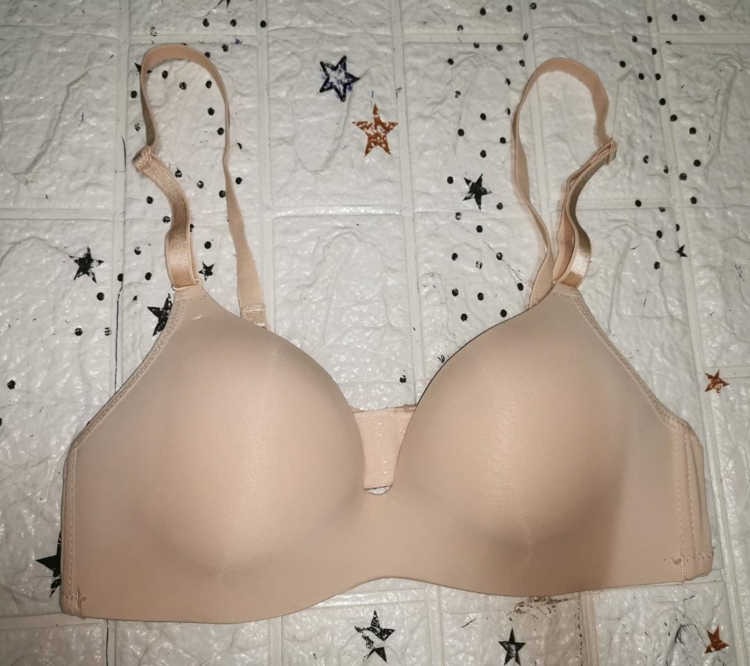 44a White bra nonwire not padded, Women's Fashion, Undergarments &  Loungewear on Carousell
