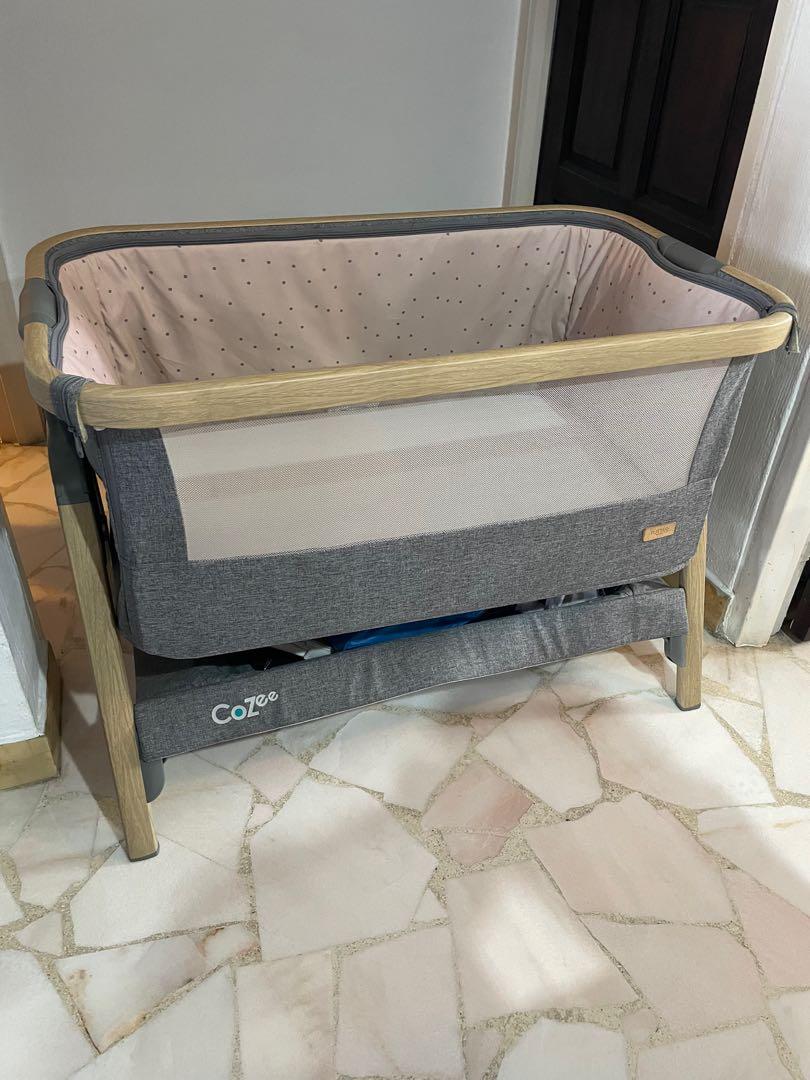 Tutti Bambini Cozee Bedside Crib, Babies & Kids, Baby Nursery & Kids