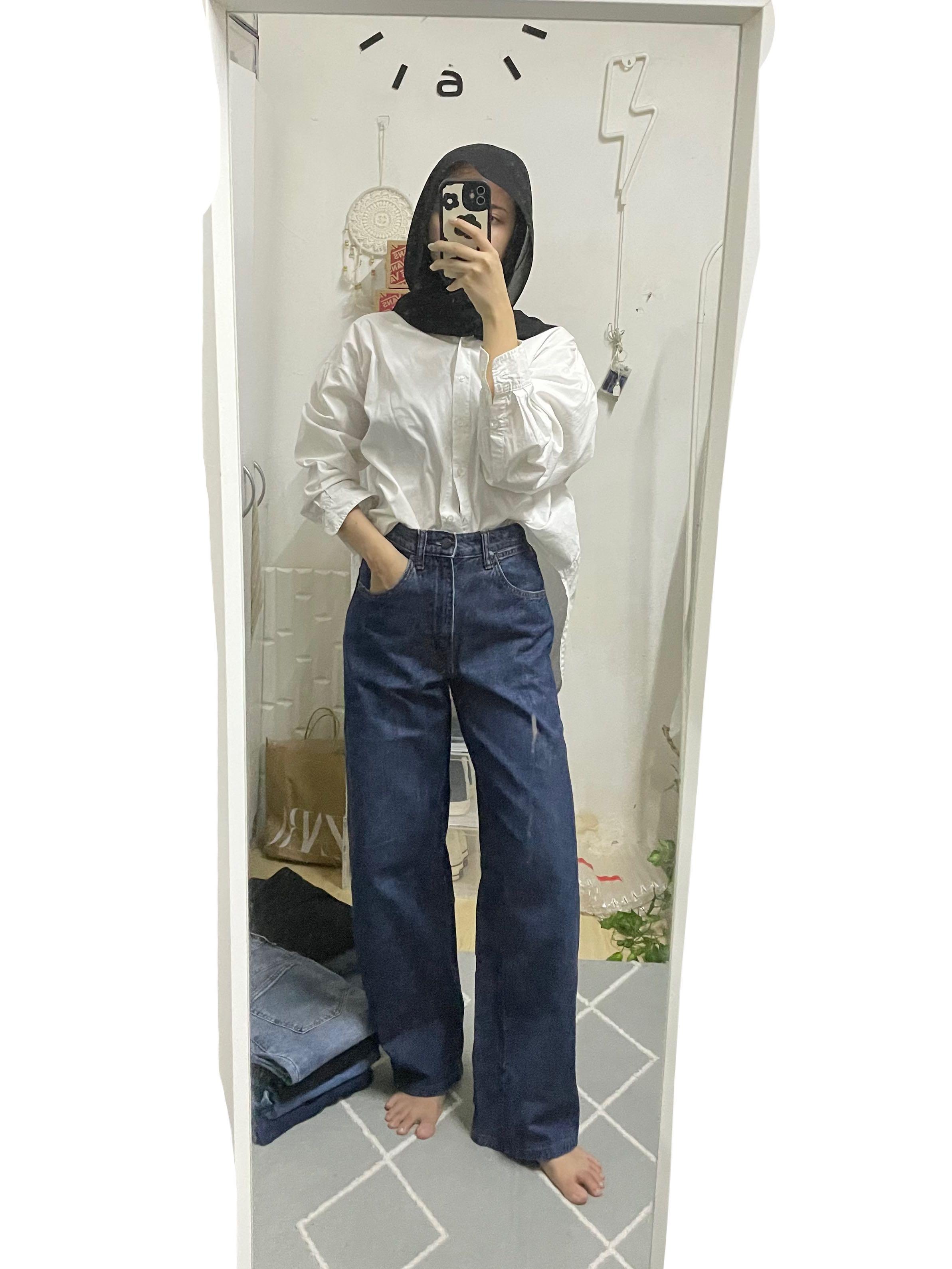 Uniqlo high waisted baggy jeans, Women's Fashion, Bottoms, Jeans ...