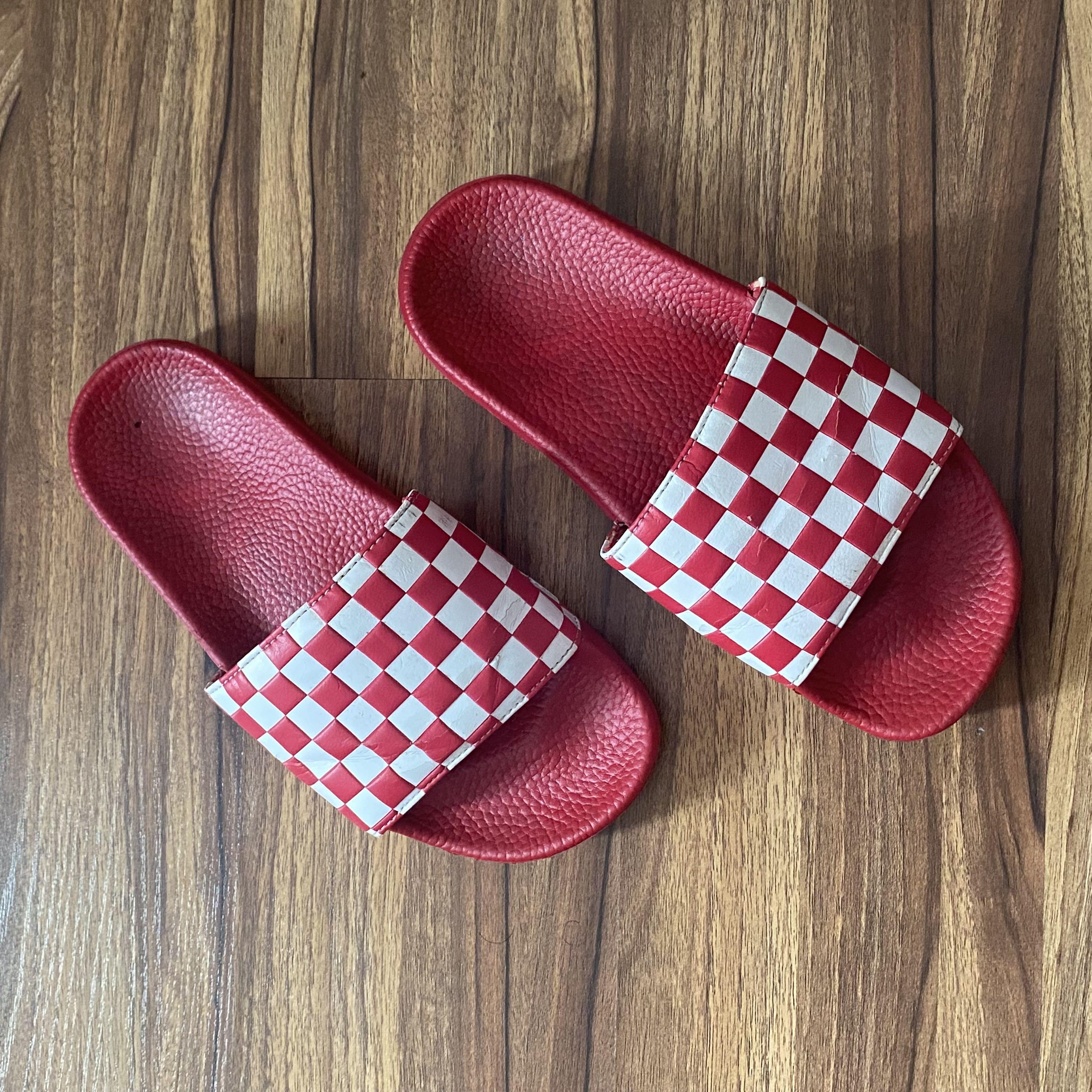 vans slide on checkerboard