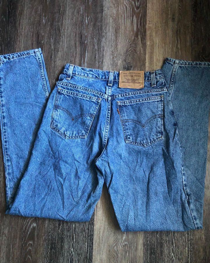 Vintage Levi's 950 Relaxed Fit Tapered Leg 7 Junior, Men's Fashion,  Bottoms, Jeans on Carousell