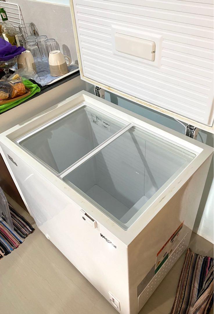 Whirlpool Chest Freezer 6 cu. ft. w/ lock, TV & Home Appliances