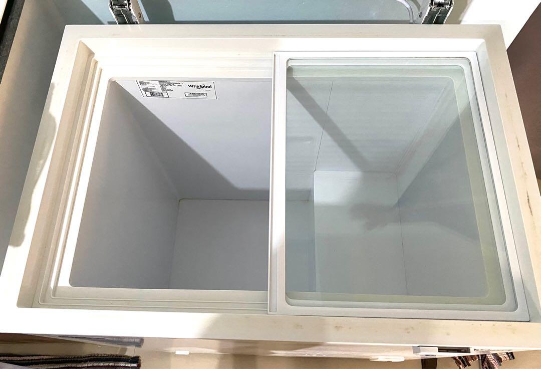 Whirlpool Chest Freezer 6 cu. ft. w/ lock, TV & Home Appliances