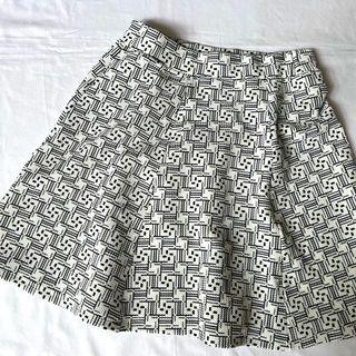 White Random-Patterned Mini Skirt
