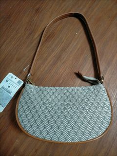 (Kategori: ) berada di . Dikirim oleh ypinx (ID iklan 1164064186, Gambar 1). Deskripsi: .