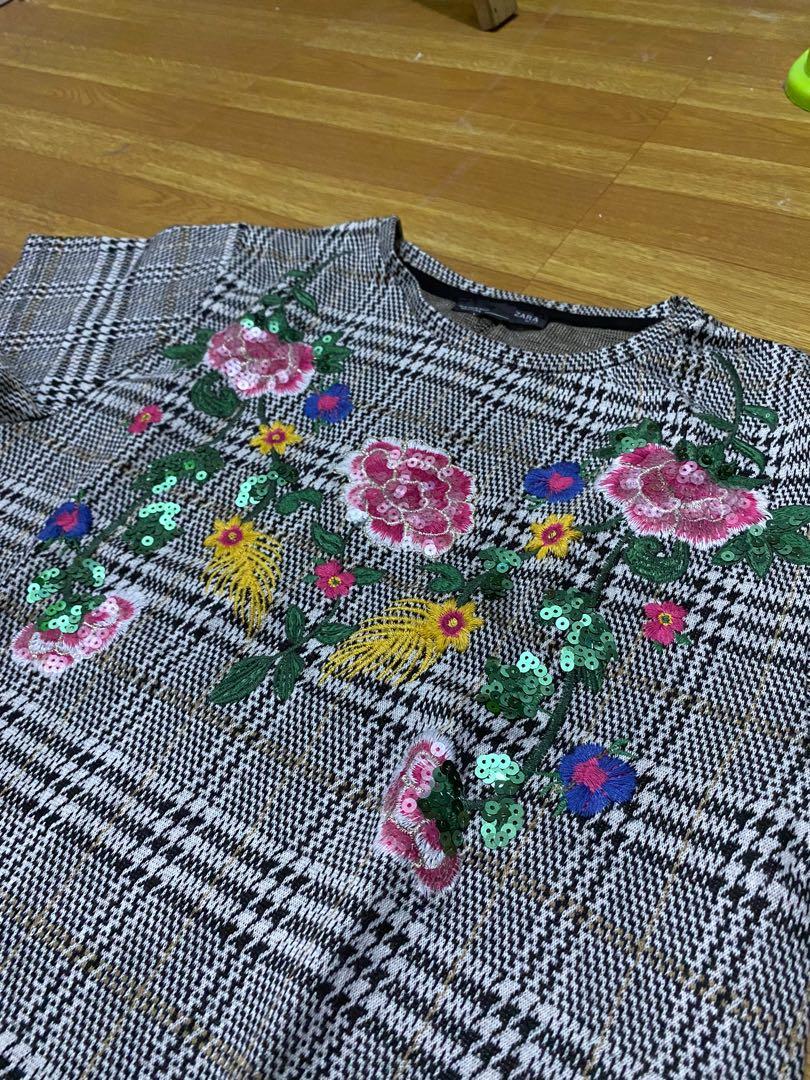 Zara embroidered dress (Category: Dresses) located in Naga. Submitted by empr_ (Listing ID 1164217785, Image 3). Description: S - M .