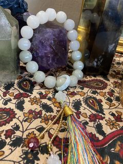 (Category: ) located in . Submitted by stoneknots (Listing ID 1167700569, Image 1). Description: .