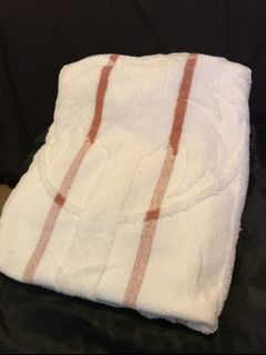 （分類：）位於 。 由 csinfia 提交（商品編號 1167508835，圖片 1）。簡介： 。