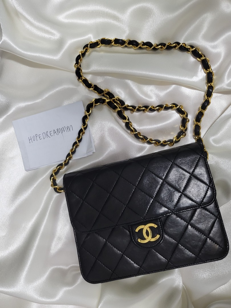 💯 Authentic Chanel Vintage Mini Flap Bag