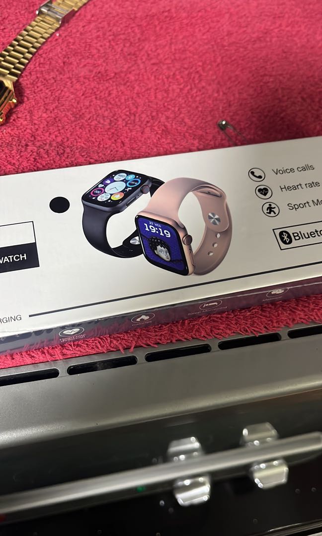 Apple Watch look alike, Mobile Phones & Gadgets, Wearables & Smart