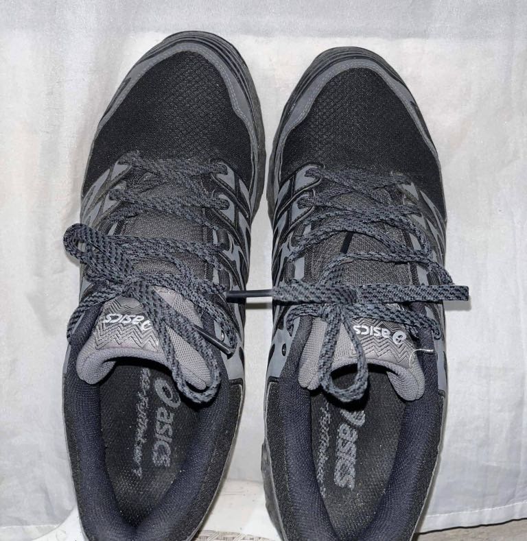 asics hiking shoes womens