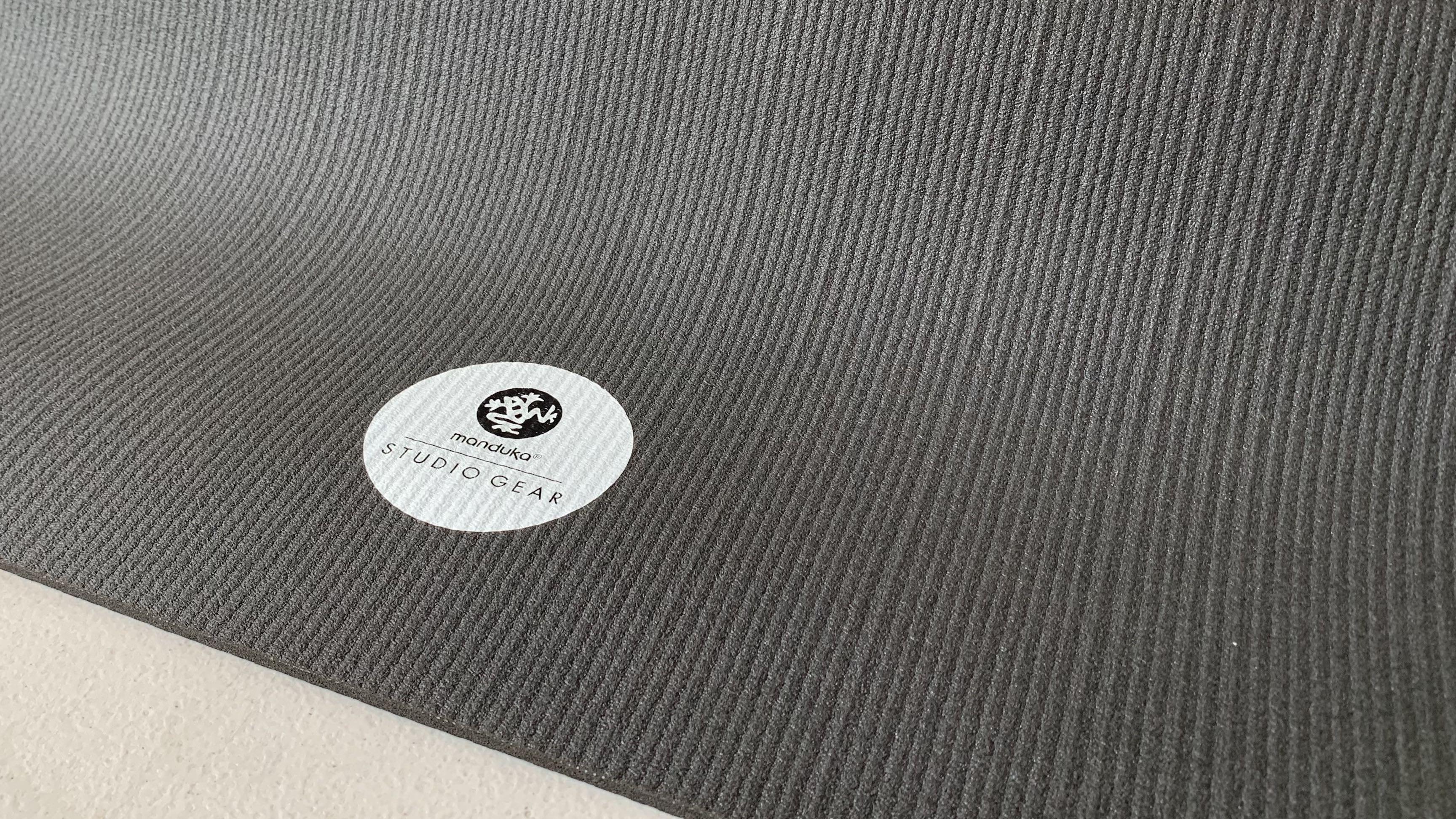 ONLY 1 LEFT!! // NEVER USED AUTHENTIC Manduka PRO Yoga Mat Studio gear