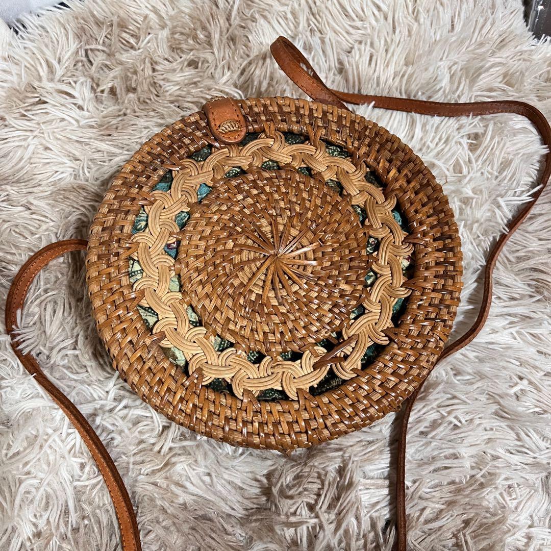 Round native bag top