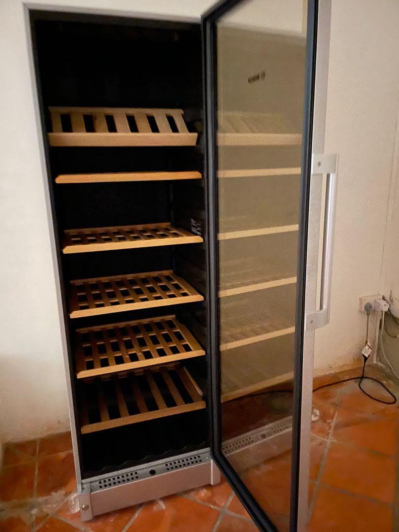 BOSCH WINE COOLER/CHILLER, TV & Home Appliances, Kitchen Appliances