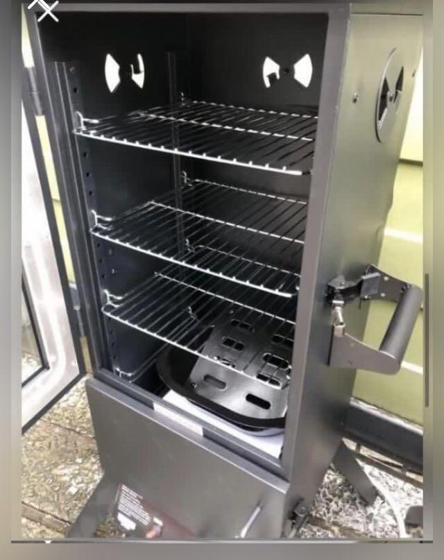 Brandnew in Box Imported Coolabah 2 Door LPG Glass Viewing 3 Shelves