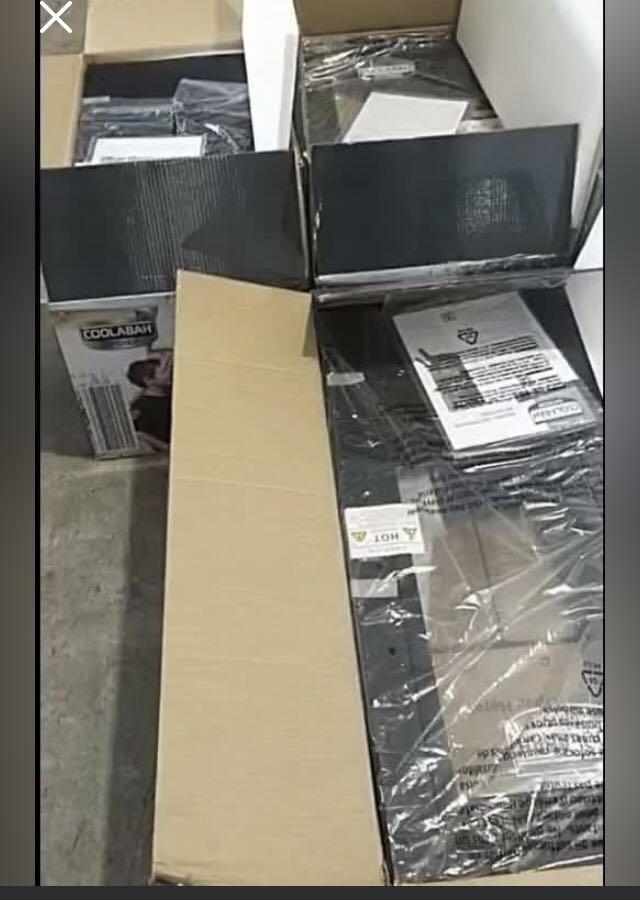 Brandnew in Box Imported Coolabah 2 Door LPG Glass Viewing 3 Shelves