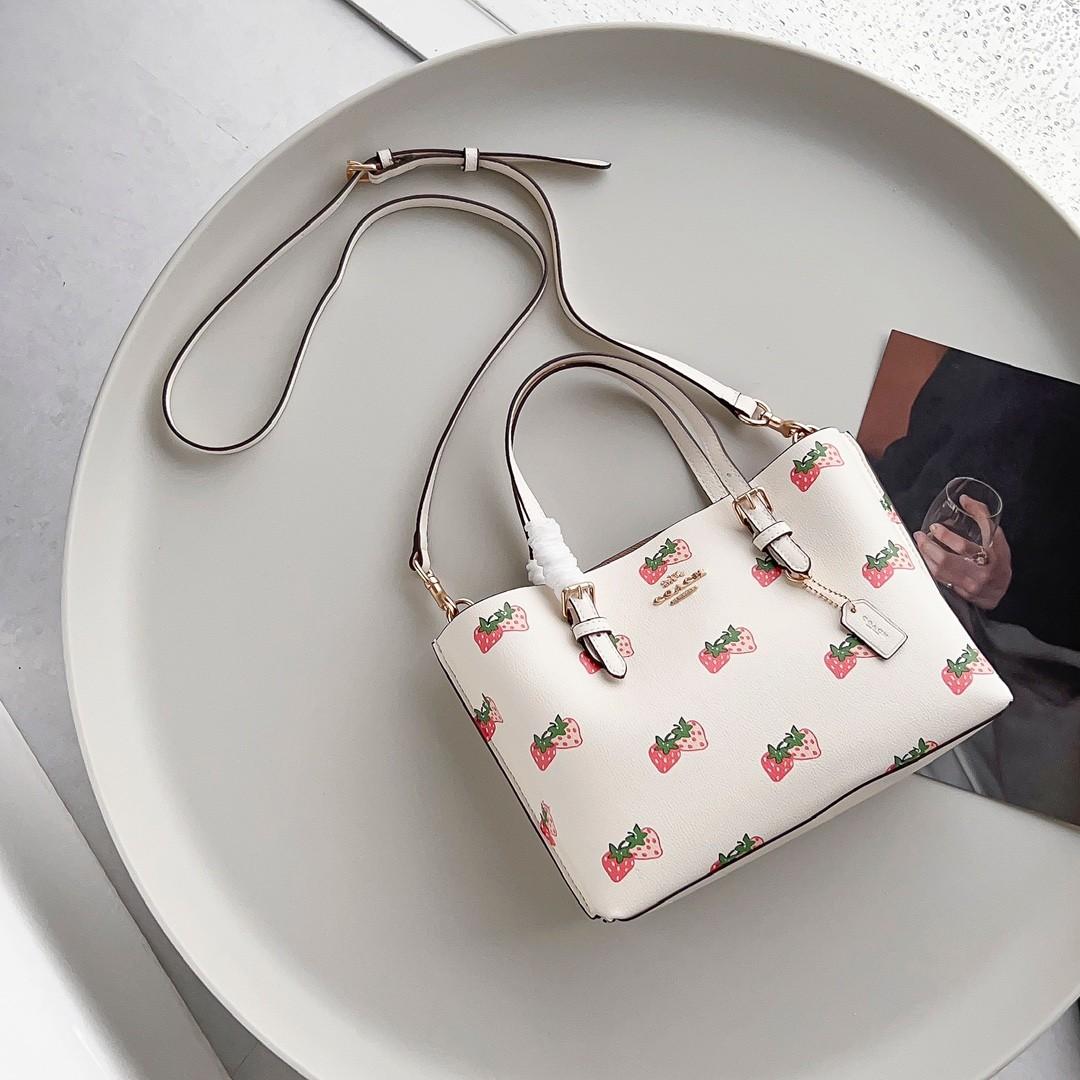 Coach best sale strawberry tote