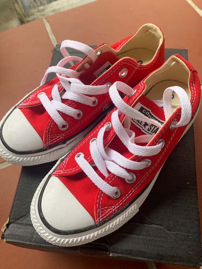 Converse size 29