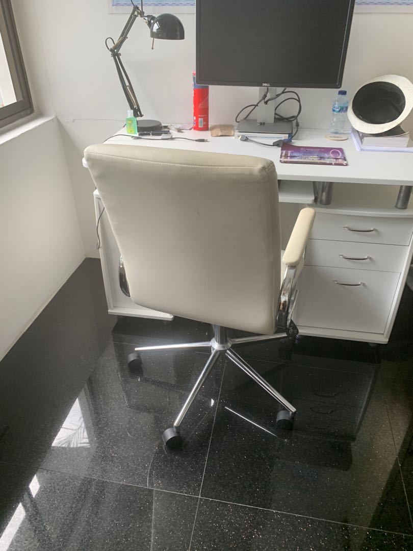 minimalist desk chair reddit