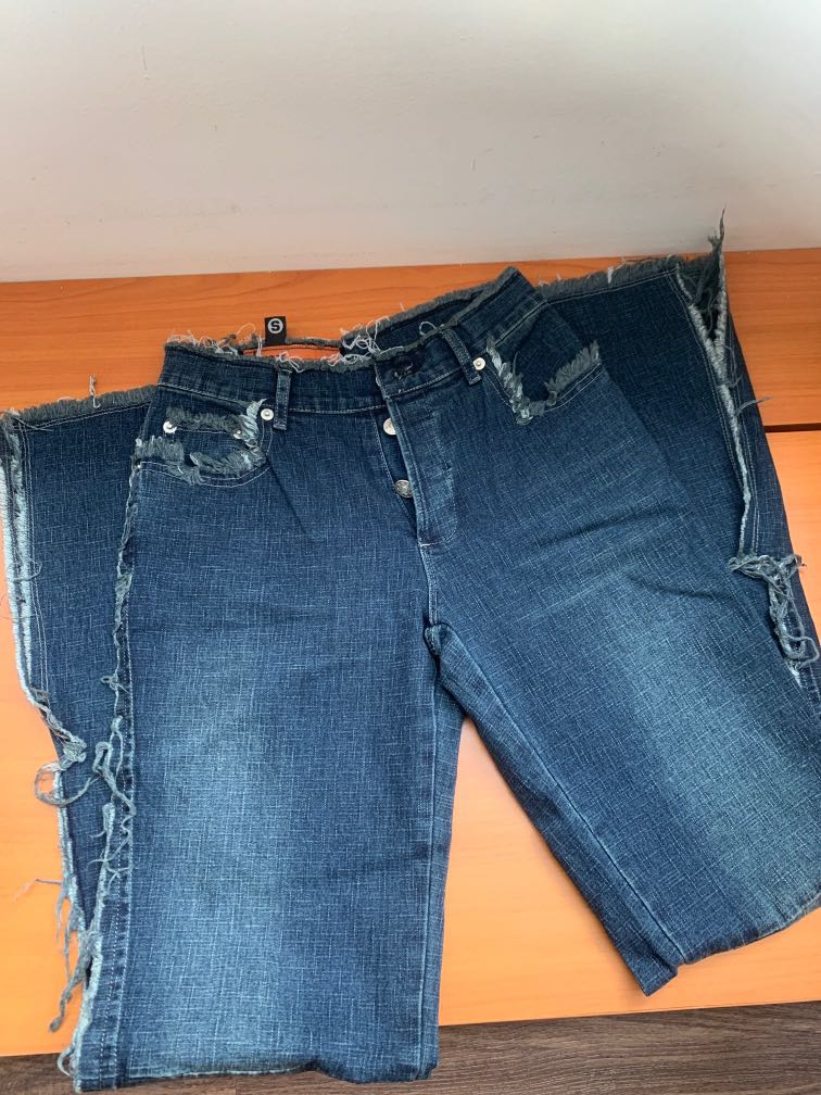 Distressed Denim Jeans, Women's Fashion, Bottoms, Jeans & Leggings on