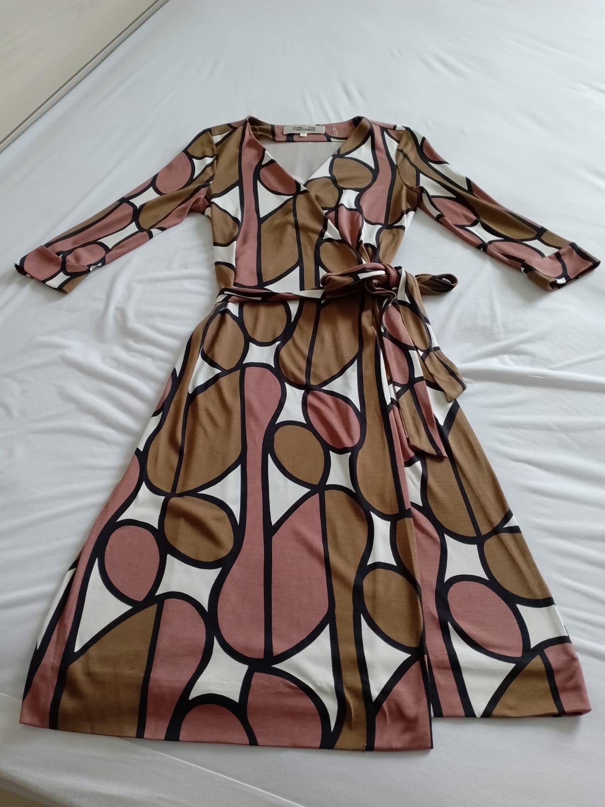 short elegant wedding guest dresses Sleeves Leaf Sequin V-Neck Midi Dress Spongebob Dress To Impress Size:Custom size US Hitched - MOTB