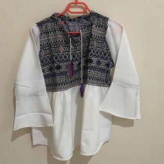 Ethnic top blouse putih