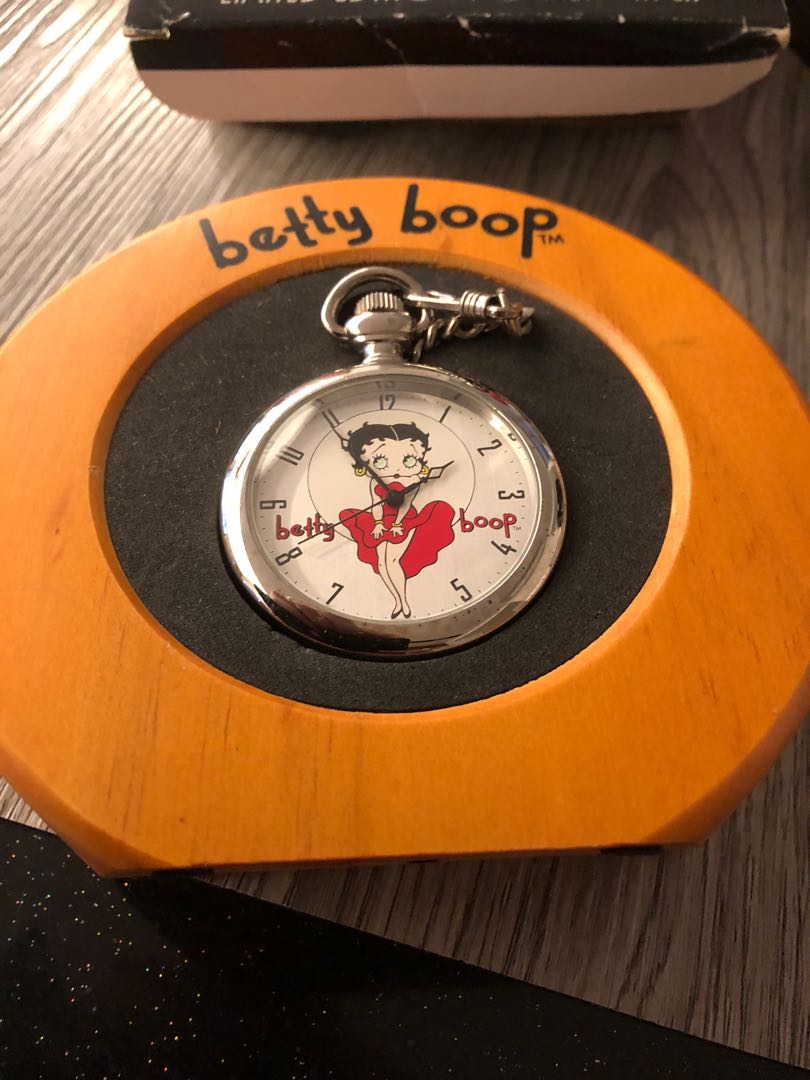 FREE TRACKED SHIPPING Limited Edition Fossil x Betty Boop Pocket Watch Only 10000 ever released and with unique serial number