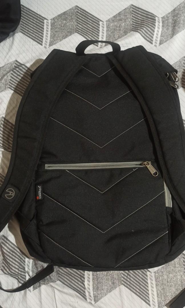 Hawk bag with back pocket discount