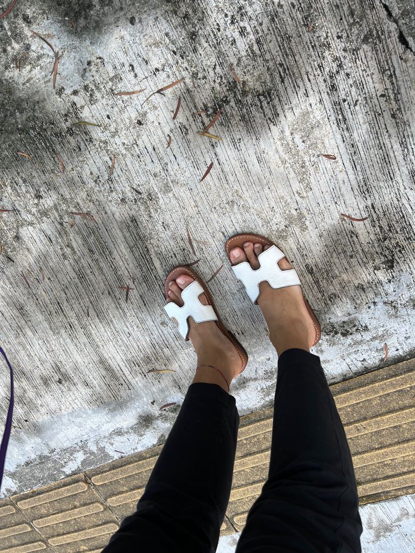 Hermes deals style sandals