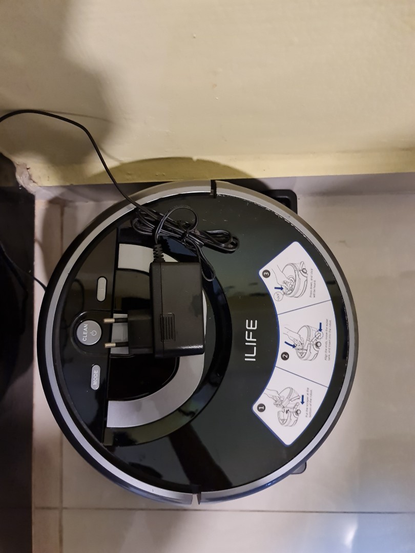 iLife W400 Mop Cleaner Robot, TV & Home Appliances, Vacuum Cleaner