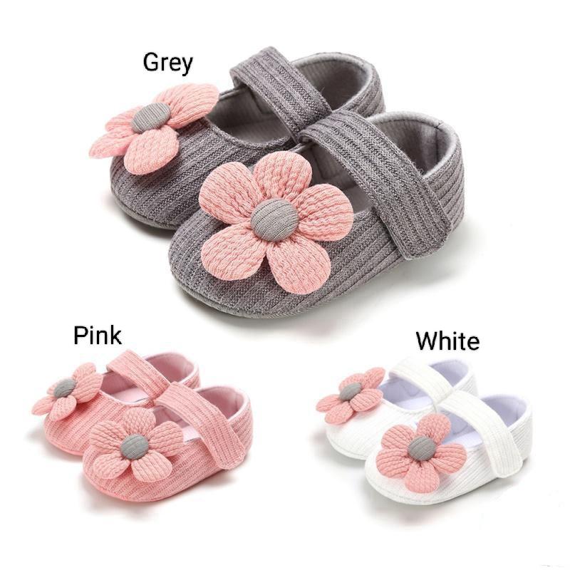 Newborn soft hotsell shoes