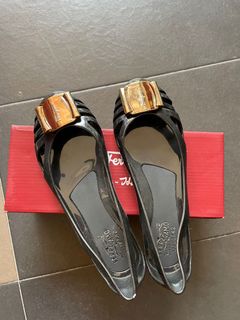 (Category: ) located in . Submitted by thriftdy88 (Listing ID 1167688328, Image 1). Description: .